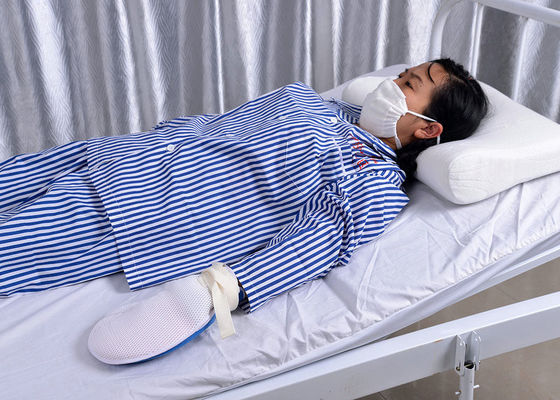 มีความเสี่ยงสูงมือผู้ป่วยดูแลสุขภาพนวมทางการแพทย์ที่มีความยับยั้งชั่งใจเข็มขัด