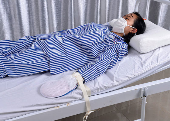 มีความเสี่ยงสูงมือผู้ป่วยดูแลสุขภาพนวมทางการแพทย์ที่มีความยับยั้งชั่งใจเข็มขัด