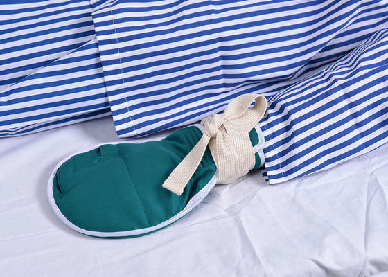 มีความเสี่ยงสูงมือผู้ป่วยดูแลสุขภาพนวมทางการแพทย์ที่มีความยับยั้งชั่งใจเข็มขัด