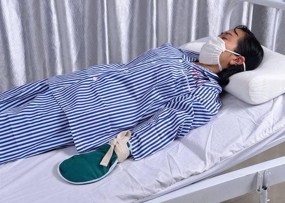 มีความเสี่ยงสูงมือผู้ป่วยดูแลสุขภาพนวมทางการแพทย์ที่มีความยับยั้งชั่งใจเข็มขัด