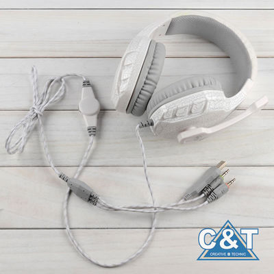 게임을 위한에 귀 입체 음향 헤드폰 또는 이어폰 붙박이 Mic LED 빛