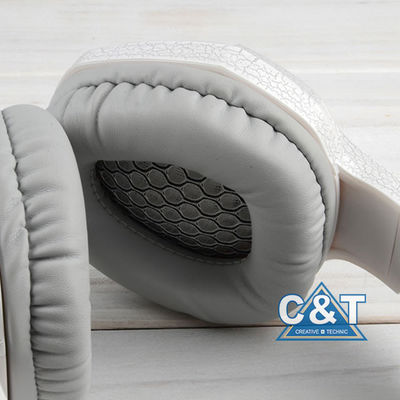 게임을 위한에 귀 입체 음향 헤드폰 또는 이어폰 붙박이 Mic LED 빛